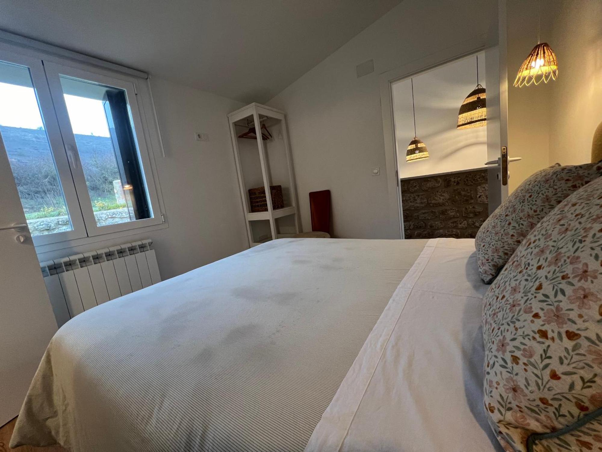 El Pecu Casa Rural Starfamiliar Bustillo Del Paramo Esterno foto
