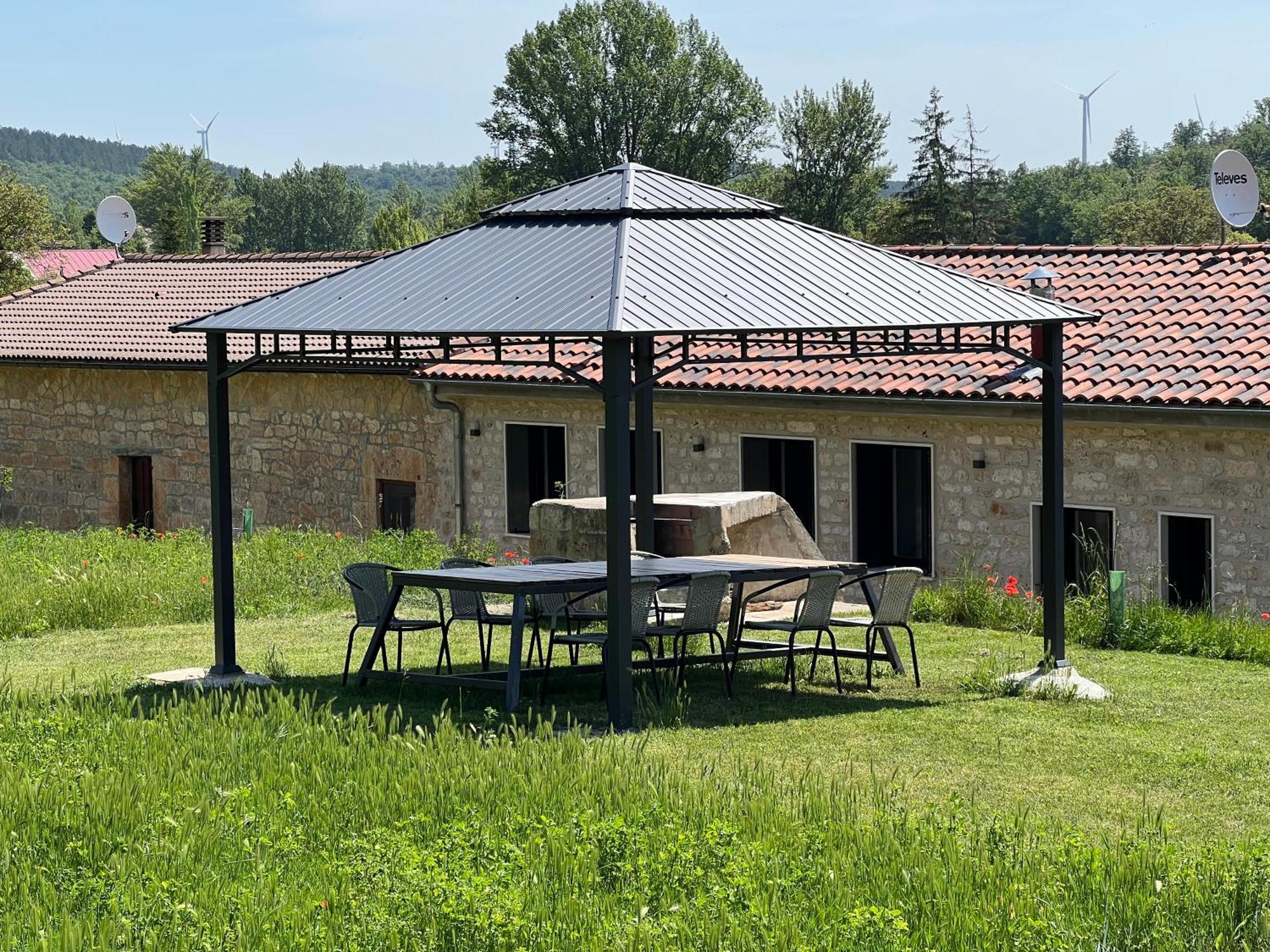 El Pecu Casa Rural Starfamiliar Bustillo Del Paramo Esterno foto