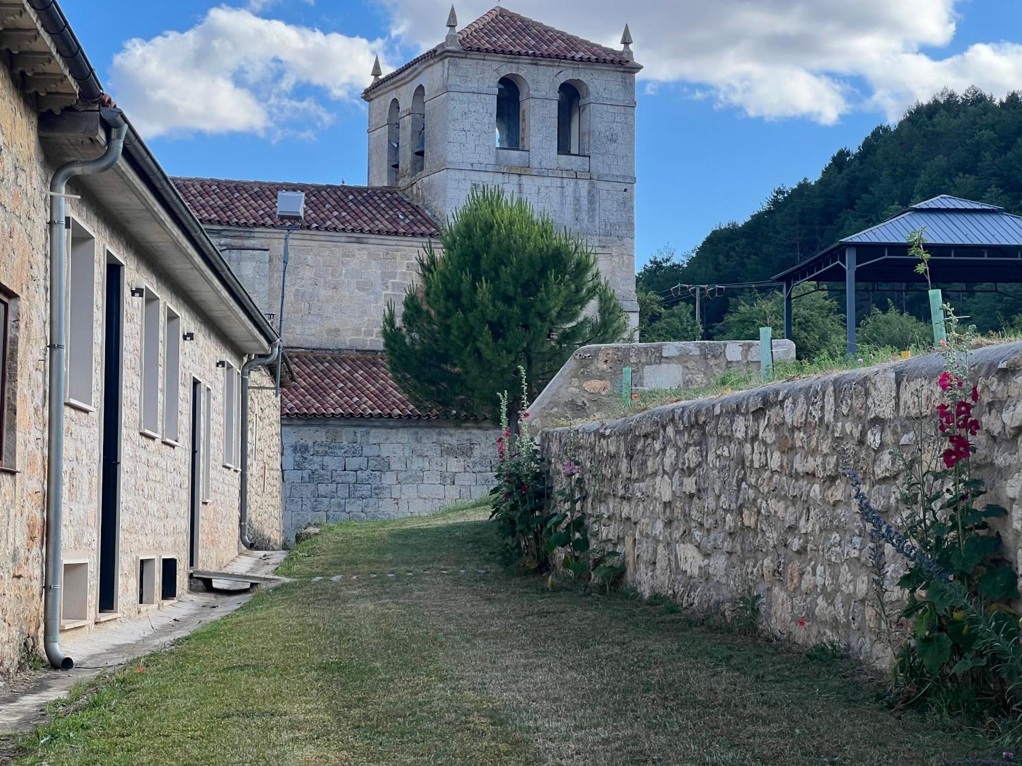El Pecu Casa Rural Starfamiliar Bustillo Del Paramo Esterno foto